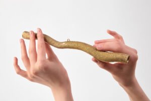 الجناح الوطني لدولة الإمارات يقدم عرضاً جديداً للفنانة «تاوس ماخاتشيفا» في البندقية