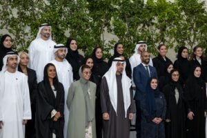 رئيس الدولة يستقبل فريق عمل الاحتفال الرسمي بعيد الاتحاد الــ 54 للإمارات 2 رئيس الدولة يستقبل فريق عمل الاحتفال الرسمي بعيد الاتحاد الــ 54 للإمارات