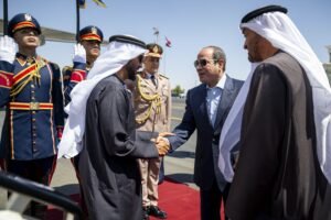 رئيس الدولة يصل العلمين في زيارة أخوية..وسموه والرئيس المصري يبحثان تعزيز علاقات التعاون بين البلدين 5 رئيس الدولة يصل العلمين في زيارة أخوية..وسموه والرئيس المصري يبحثان تعزيز علاقات التعاون بين البلدين