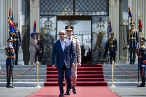 رئيس الدولة يصل العلمين في زيارة أخوية..وسموه والرئيس المصري يبحثان تعزيز علاقات التعاون بين البلدين 2 رئيس الدولة يصل العلمين في زيارة أخوية..وسموه والرئيس المصري يبحثان تعزيز علاقات التعاون بين البلدين