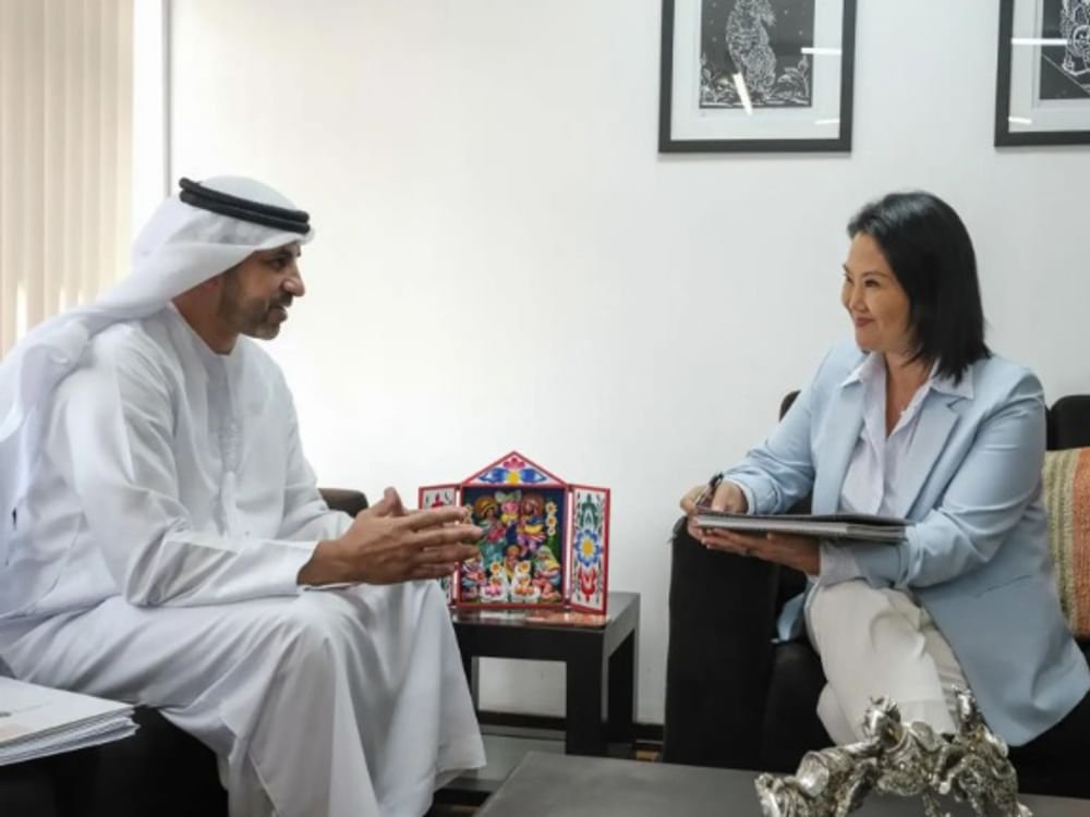 رئيسة جمهورية بيرو تستقبل سفير الإمارات 1 رئيسة جمهورية بيرو تستقبل سفير الإمارات