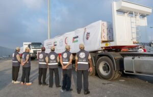 ضمن عملية "الفارس الشهم 3".. دخول 5 قوافل مساعدات إماراتية إلى قطاع غزة تحمل 792 طناً من المساعدات الإغاثية
