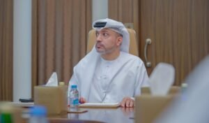 عبدالعزيز بن حميد يطلع على تقرير مشاريع التطوير العقاري للنصف الأول في عجمان 2 عبدالعزيز بن حميد يطلع على تقرير مشاريع التطوير العقاري للنصف الأول في عجمان