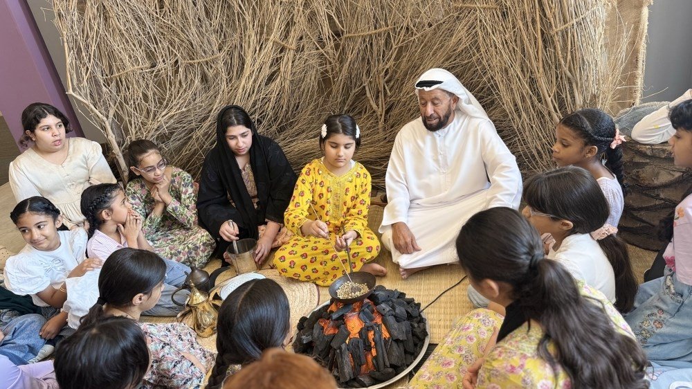 «يوم الحِرف والألعاب الشعبية» في أم القيوين 1 «يوم الحِرف والألعاب الشعبية» في أم القيوين