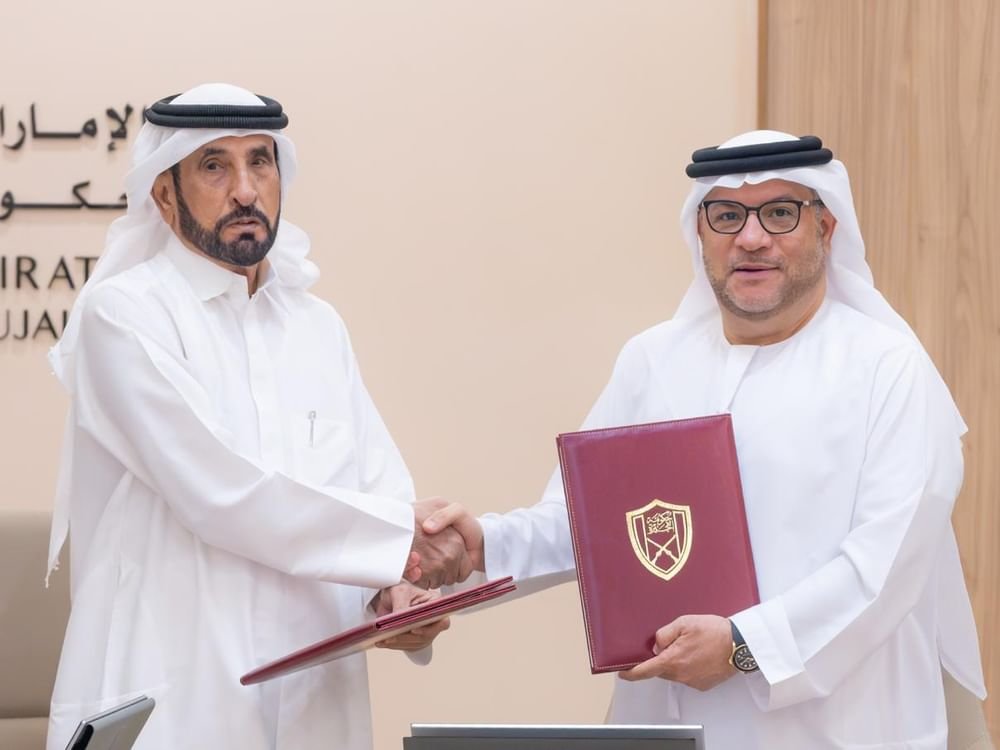 حكومة الفجيرة توقع اتفاقية لشراء إنتاج البنزين من مصفاة الاتحاد 1 حكومة الفجيرة توقع اتفاقية لشراء إنتاج البنزين من مصفاة الاتحاد