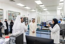 مدير عام بلدية عجمان يؤكد أهمية المختبرات المركزية في تعزيز صحة وسلامة المجتمع