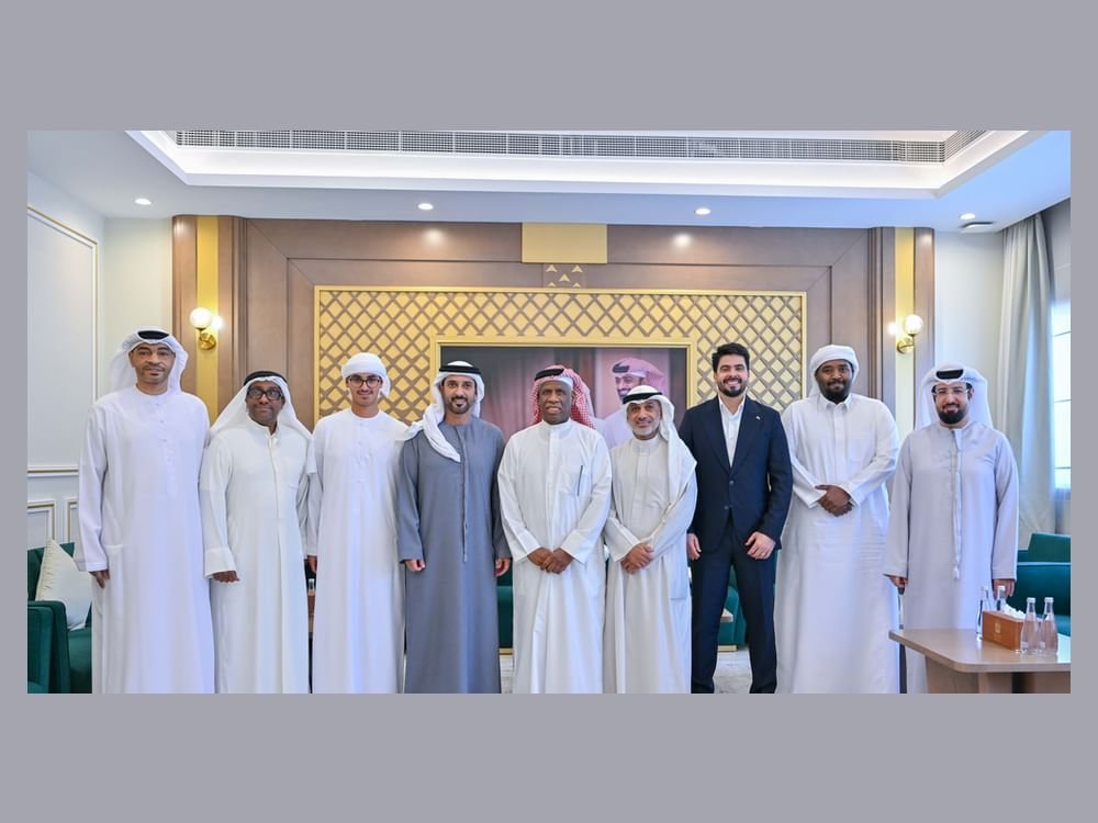 عبدالعزيز بن حميد يلتقي ضيوف "المجلس الخليجي" ويؤكد أهمية الاستثمار في المواهب الرياضية 1 عبدالعزيز بن حميد يلتقي ضيوف "المجلس الخليجي" ويؤكد أهمية الاستثمار في المواهب الرياضية