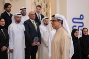 منصور بن زايد يطلق "إستراتيجية شركات الإمارات من أجل الخير2031" ويُكرّم الفائزين بـ "وسام الأثر المجتمعي"