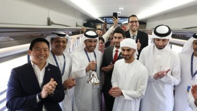 "أبوظبي للأوراق المالية" يحتفي ببدء تداول عقود المشتقات الجديدة على متن "قطارات الاتحاد" 8 "أبوظبي للأوراق المالية" يحتفي ببدء تداول عقود المشتقات الجديدة على متن "قطارات الاتحاد"