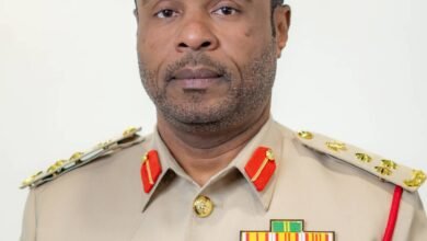 شرطة دبي تضبط سائقاً تعمد إزالة لوحات مركبته وقادها بسرعة تجاوزت 230 كم/ساعة 4 شرطة دبي تضبط سائقاً تعمد إزالة لوحات مركبته وقادها بسرعة تجاوزت 230 كم/ساعة