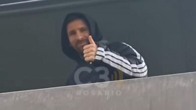 باللون الأسود.. ميسي يظهر لأول مرة بعد خيبة كأس العالم