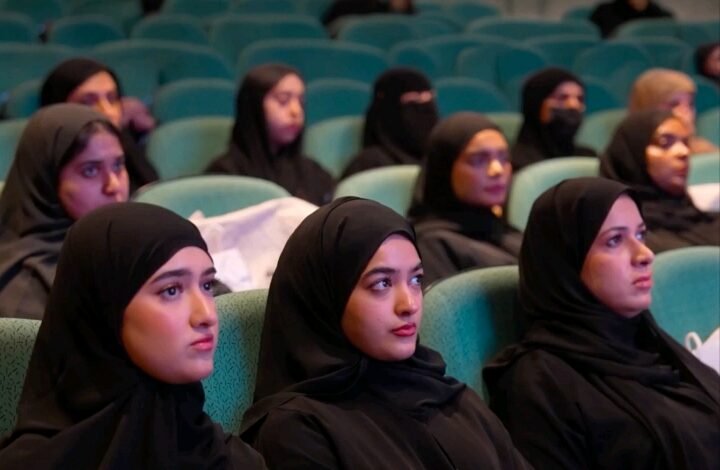 مكتب شؤون أسر الشهداء يطلق حزمة جديدة من المبادرات لتمكين أبناء الشهداء وأسرهم 3 مكتب شؤون أسر الشهداء يطلق حزمة جديدة من المبادرات لتمكين أبناء الشهداء وأسرهم