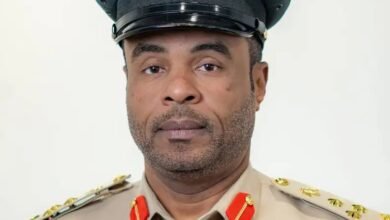 شرطة دبي تضبط سائقاً تعمد إزالة لوحات مركبته وقادها بسرعة تجاوزت 230 كم/ساعة 2 شرطة دبي تضبط سائقاً تعمد إزالة لوحات مركبته وقادها بسرعة تجاوزت 230 كم/ساعة