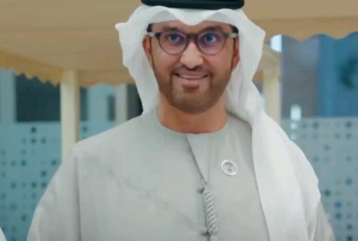 سلطان الجابر يزور مبادرة "التاجر الصغير" بمركز أبوظبي للطاقة 2 سلطان الجابر يزور مبادرة "التاجر الصغير" بمركز أبوظبي للطاقة