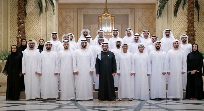 حمدان بن زايد يطلع على مواقع مراكز البيانات الرديفة للسحابة الوطنية التي تمتد إلى منطقة الظفرة