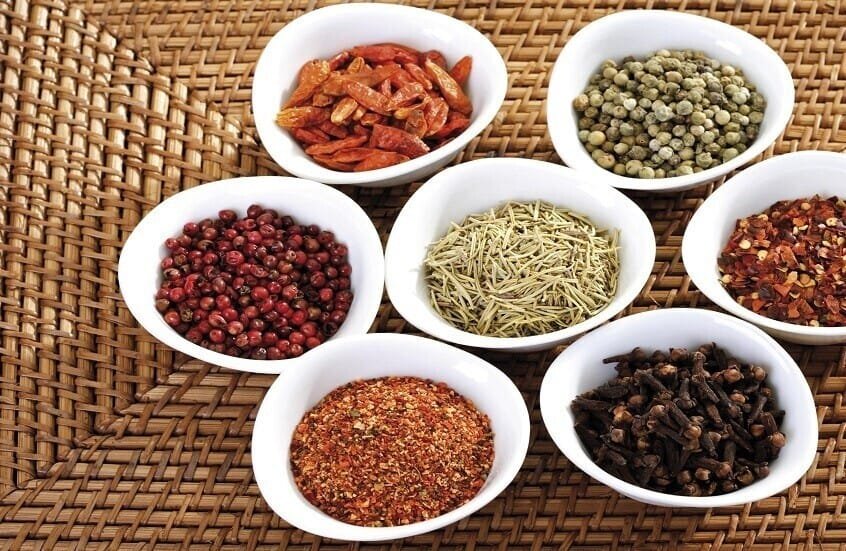 دراسة: التوابل تعزز صحة الأمعاء والأعصاب 1 دراسة