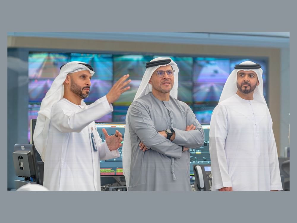 مركز النقل المتكامل يطلق غرفة تحكم مركزية لإدارة ومراقبة عمليات المركبات ذاتية القيادة في أبوظبي 1 مركز النقل المتكامل يطلق غرفة تحكم مركزية لإدارة ومراقبة عمليات المركبات ذاتية القيادة في أبوظبي