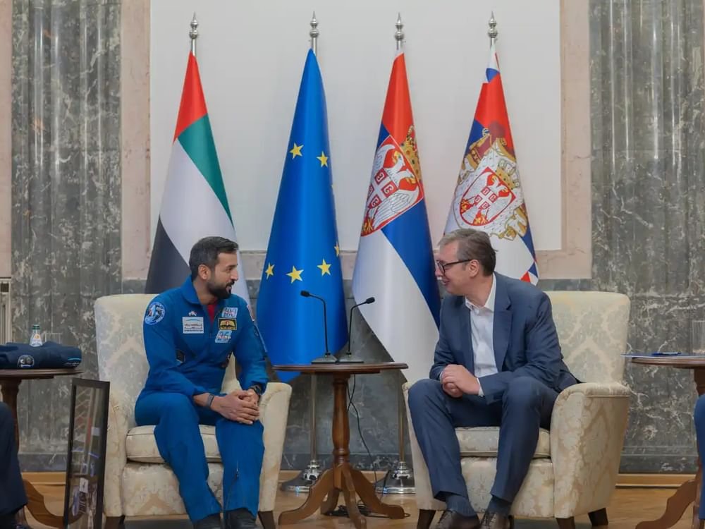 رئيس صربيا يستقبل سلطان النيادي.. ويبحثان تعزيز التعاون في مجالات الشباب والعلوم والابتكار 1 رئيس صربيا يستقبل سلطان النيادي.. ويبحثان تعزيز التعاون في مجالات الشباب والعلوم والابتكار