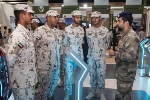 شرطة أبوظبي تستقطب الكفاءات الوطنية في «معرض الخدمة الوطنية» للتوظيف بمدينة «إكسبو دبي». 3 شرطة أبوظبي تستقطب الكفاءات الوطنية في «معرض الخدمة الوطنية» للتوظيف بمدينة «إكسبو دبي».