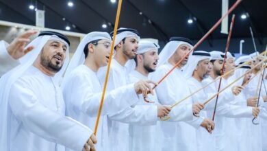 عروض الفنون الشعبية تستقطب زوار "ليوا للرطب" 2 عروض الفنون الشعبية تستقطب زوار "ليوا للرطب"