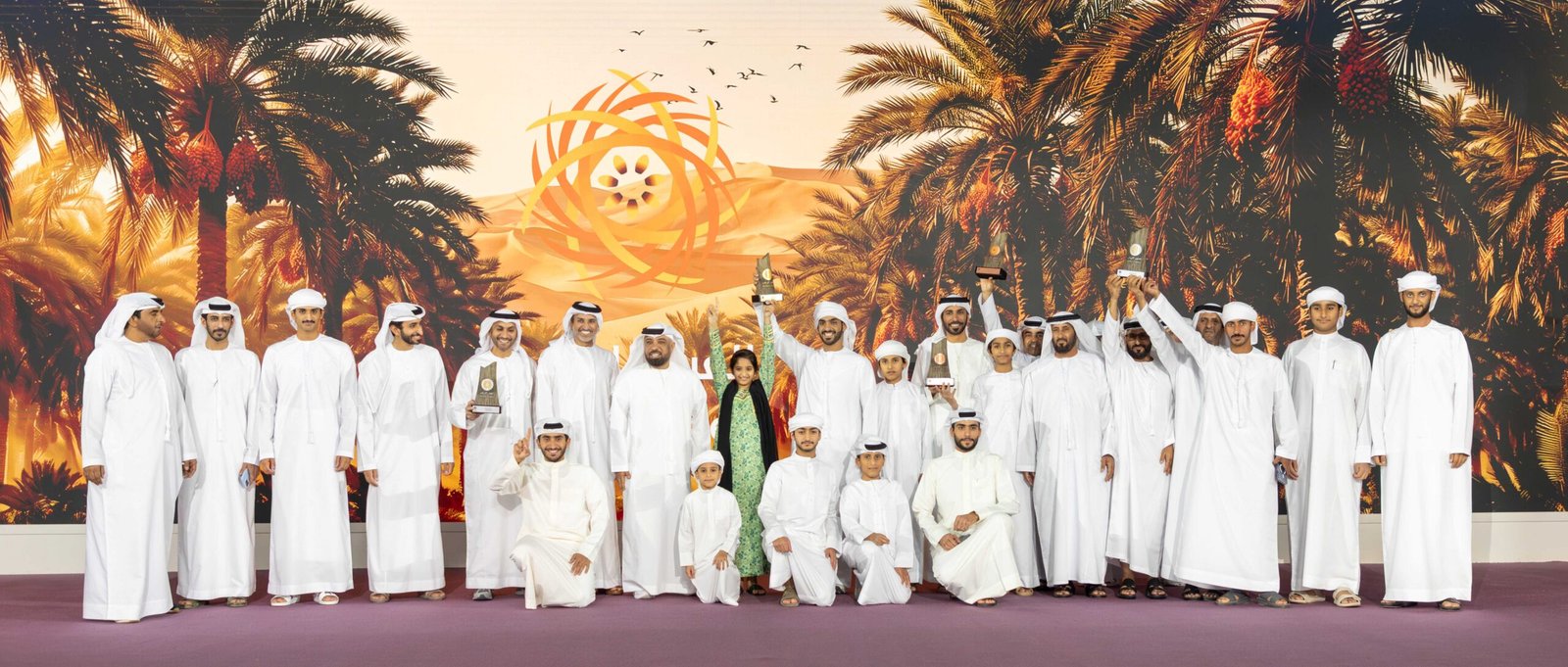 «العين للرطب» يعلن نتائج «الخنيزي» و«بومعان» ويستقبل 920 كيلوجراماً من الرطب 1 العين للرطب