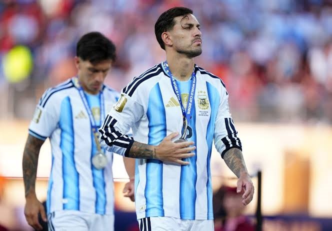 لاعب الأرجنتين يغلق ملف المؤامرة: تتويج إسبانيا بكأس العالم "مستحق" 1 لاعب الأرجنتين يغلق ملف المؤامرة: تتويج إسبانيا بكأس العالم "مستحق"