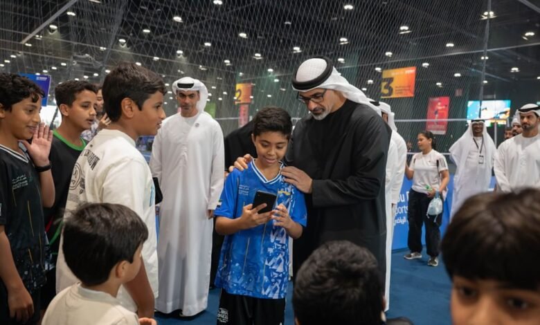 خالد بن محمد بن زايد يشهد جانبا من فعاليات النسخة الخامسة من "صيف أبوظبي الرياضي" 4 خالد بن محمد بن زايد يشهد جانبا من فعاليات النسخة الخامسة من "صيف أبوظبي الرياضي"