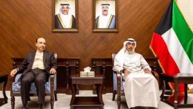 الكويت تحتج رسميا لدى إيران على استهداف ناقلتها بمضيق هرمز.. و"الكهرباء" تعلن السيطرة على حرائق بمنشآتها