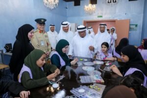 «ضاحي خلفان» يطّلع على سير الدورات الصيفية بجمعية توعية ورعاية الأحداث 2 «ضاحي خلفان» يطّلع على سير الدورات الصيفية بجمعية توعية ورعاية الأحداث
