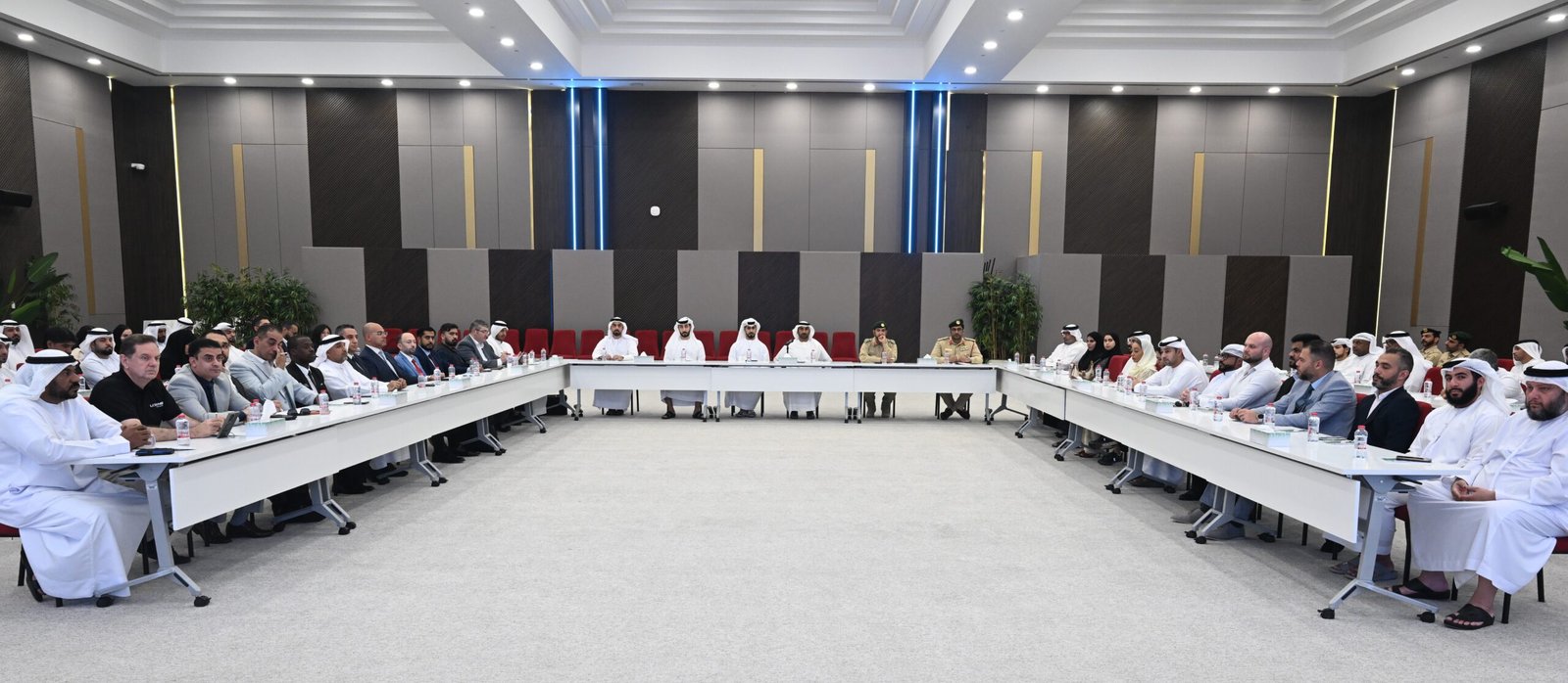 شرطة دبي تنظم ملتقى «أمن المجمعات السكنية» 1 شرطة دبي