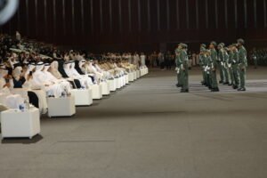 تخريج 10 آلاف طالب وطالبة من 175 جنسية في 9 سنوات وحصاد جديد بتخريج كوكبة تضم 1402 مُنتسباً من «البرنامج الصيفي الطلابي» 5 تخريج 10 آلاف طالب وطالبة من 175 جنسية في 9 سنوات وحصاد جديد بتخريج كوكبة تضم 1402 مُنتسباً من «البرنامج الصيفي الطلابي»