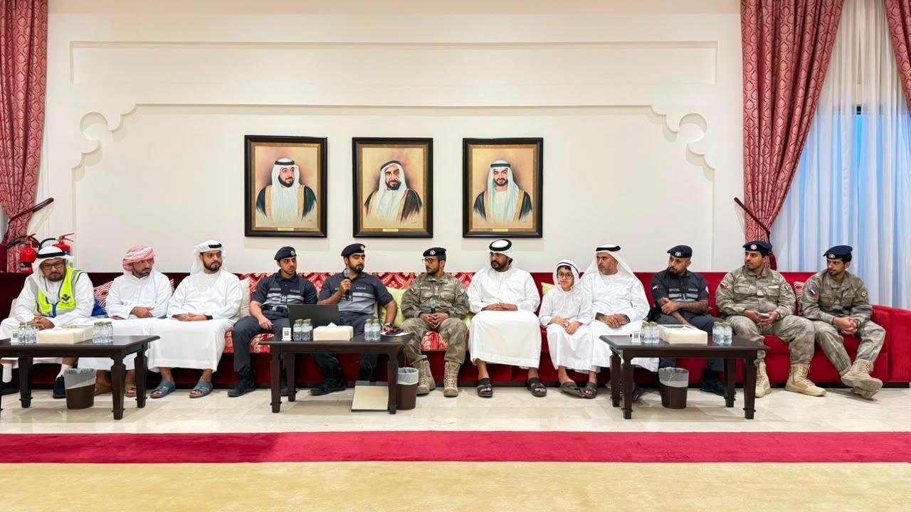 شرطة أبوظبي تعزز الوعي الأمني والمجتمعي في «مجلس سويحان» 1 شرطة أبوظبي