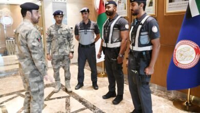شرطة أبوظبي تكرّم اثنين من منتسبي الدوريات الأمنية لجهودهما الإنسانية 9 شرطة أبوظبي