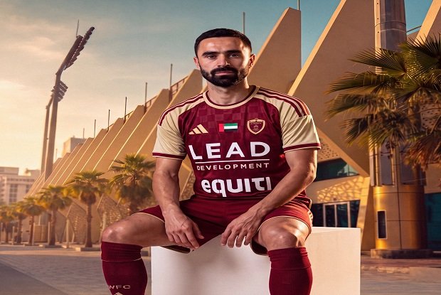 بالصور.. الوحدة يزيح الستار عن قميصه للموسم الجديد 1 بالصور.. الوحدة يزيح الستار عن قميصه للموسم الجديد
