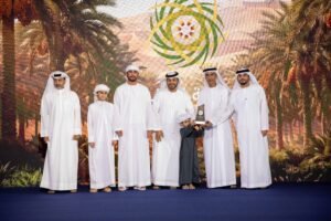 «الوثبة للرطب» يواصل منافساته ويتوج الفائزين في نخبة أبوظبي والخلاص والتين 7 «الوثبة للرطب» يواصل منافساته ويتوج الفائزين في نخبة أبوظبي والخلاص والتين