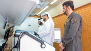 زايد بن حمد آل نهيان يطلع على جهود "جمارك الإمارات" في مكافحة تهريب المخدرات 3 زايد بن حمد آل نهيان يطلع على جهود "جمارك الإمارات" في مكافحة تهريب المخدرات