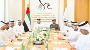 زايد بن حمد آل نهيان يطلع على جهود "جمارك الإمارات" في مكافحة تهريب المخدرات 2 زايد بن حمد آل نهيان يطلع على جهود "جمارك الإمارات" في مكافحة تهريب المخدرات