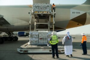 83 طنا من المواد المتنوعة.. الإمارات ترسل طائرة مساعدات إغاثية عاجلة إلى نيبال