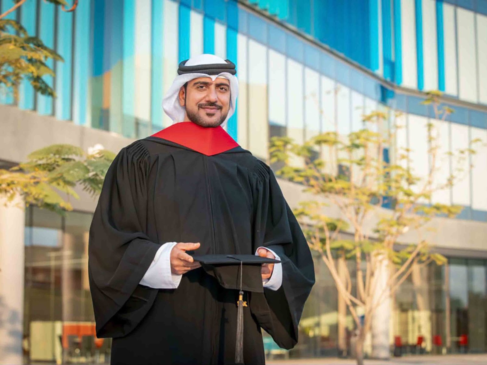 جامعة عجمان تطلق "برنامج زمالة طلبة الدكتوراه" لتنمية الكفاءات الوطنية 1 جامعة عجمان