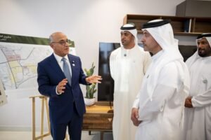 هزاع بن زايد يتفقد سير العمل في مشروع الظاهر السكني بمنطقة العين 3 هزاع بن زايد يتفقد سير العمل في مشروع الظاهر السكني بمنطقة العين