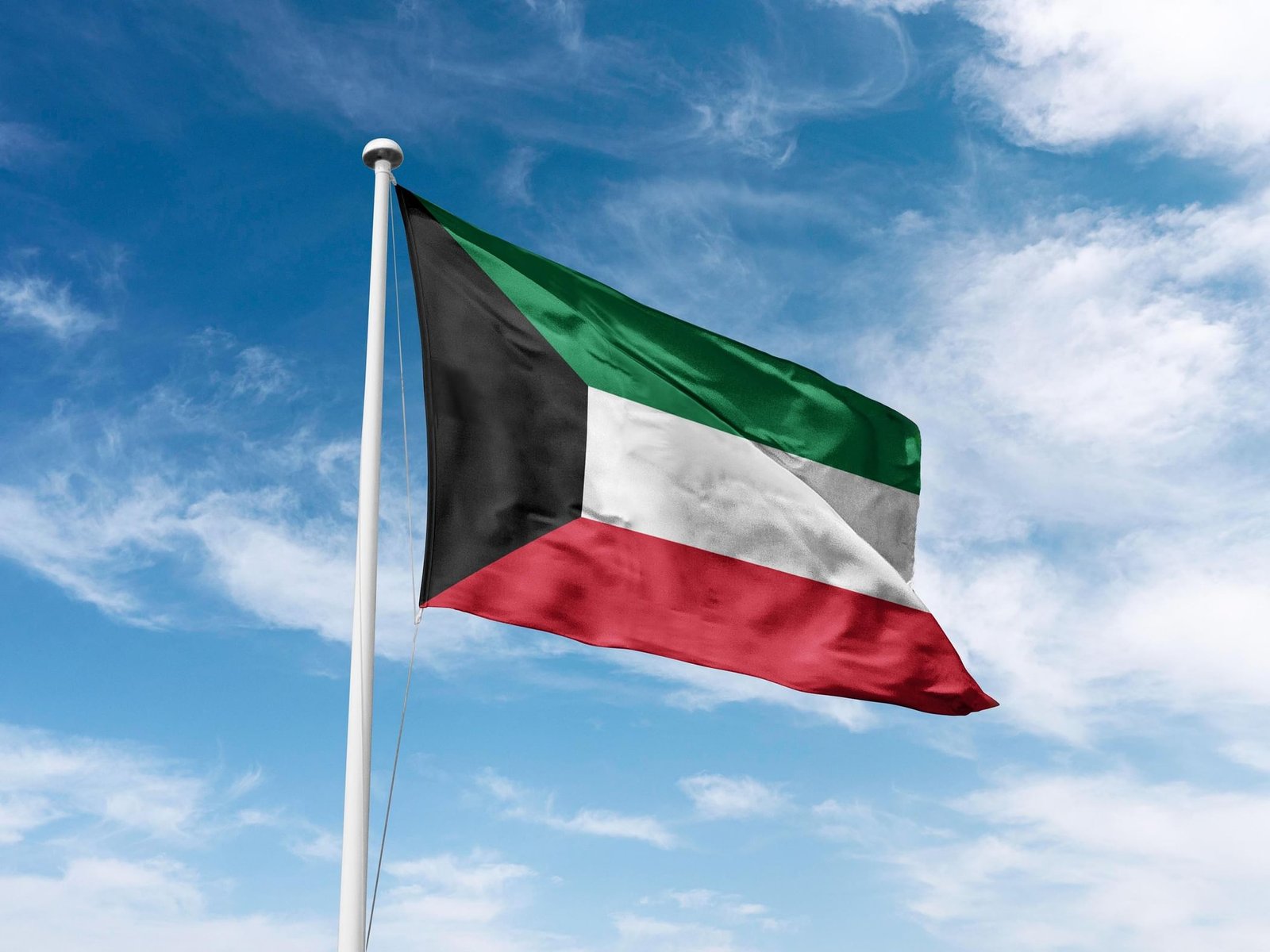 الكويت تستنكر الهجوم الإيراني على ناقلة "أدنوك" وتؤكد دعمها للإمارات وأمن الملاحة 1 الكويت تستنكر الهجوم الإيراني على ناقلة "أدنوك" وتؤكد دعمها للإمارات وأمن الملاحة