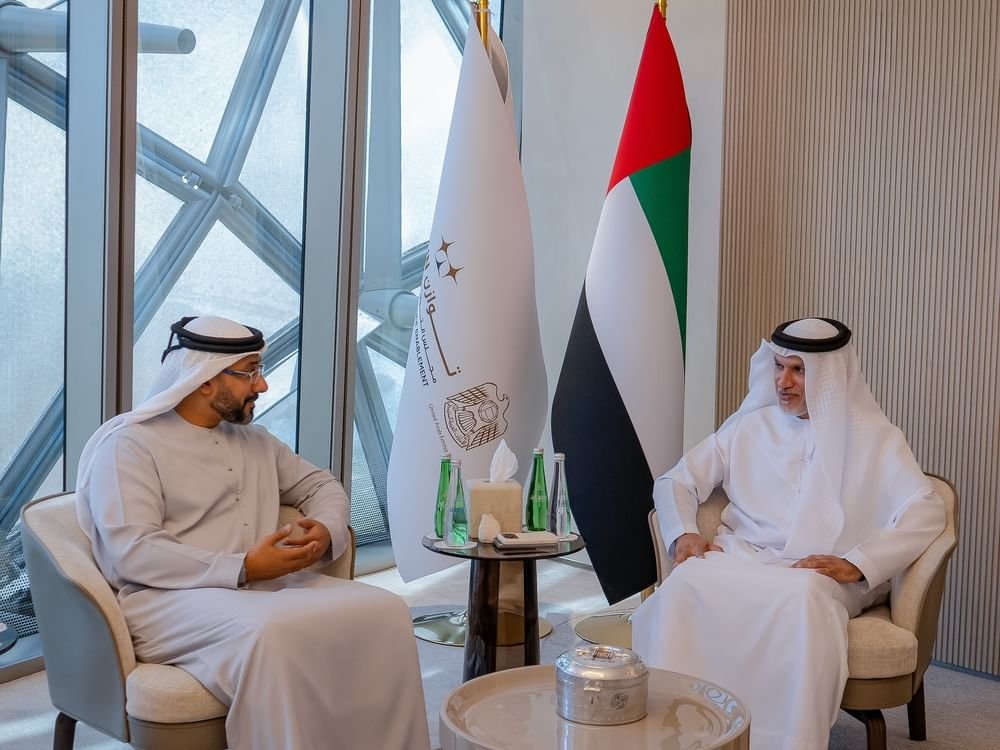 "إحصاء أبوظبي" ومجلس التوازن للتمكين الدفاعي يبحثان آفاق التعاون 1 "إحصاء أبوظبي" ومجلس التوازن للتمكين الدفاعي يبحثان آفاق التعاون