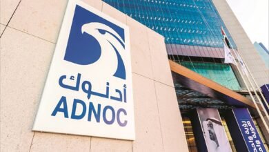 "أدنوك" تعلن تعرض سفينة تابعة لها لهجوم أثناء عبورها مضيق هرمز دون إصابات 2 أدنوك