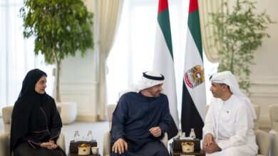 رئيس الدولة يستقبل فريق عمل جناح الإمارات في "إكسبو 2025 أوساكا" في اليابان 3 رئيس الدولة يستقبل فريق عمل جناح الإمارات في "إكسبو 2025 أوساكا" في اليابان