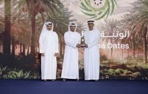 «الوثبة للرطب» يواصل منافساته ويتوج الفائزين في نخبة أبوظبي والخلاص والتين 14 «الوثبة للرطب» يواصل منافساته ويتوج الفائزين في نخبة أبوظبي والخلاص والتين