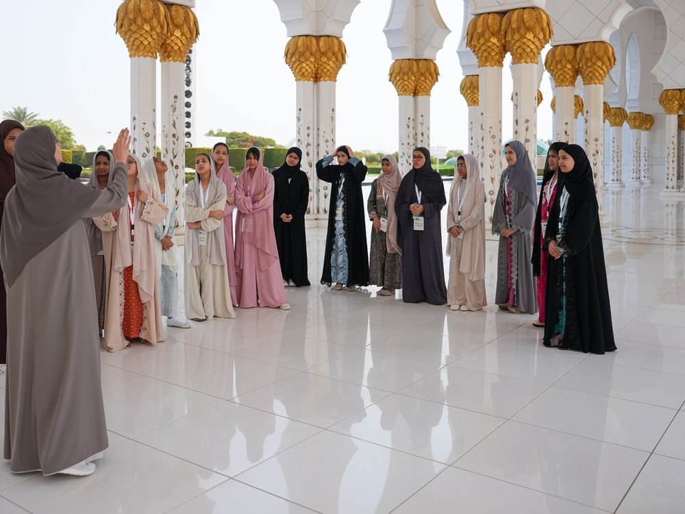 مركز جامع الشيخ زايد الكبير يطلق الدورة الـ14 من برنامج "الدليل الثقافي الصغير" 1 مركز جامع الشيخ زايد الكبير يطلق الدورة الـ14 من برنامج "الدليل الثقافي الصغير"