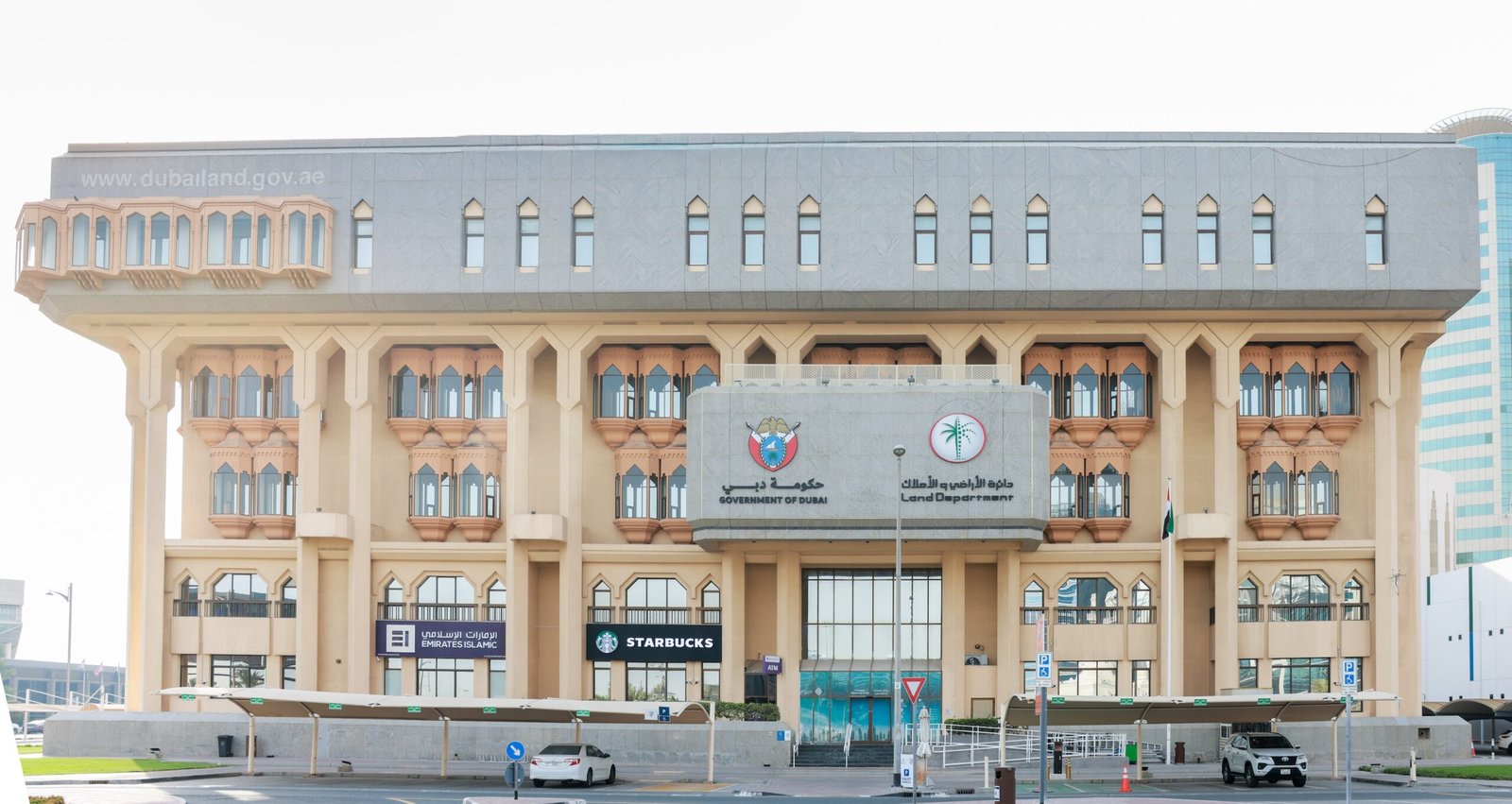 أراضي دبي تستعرض منظومة من المبادرات والخدمات الذكية في "IPS 2026" 1 أراضي دبي