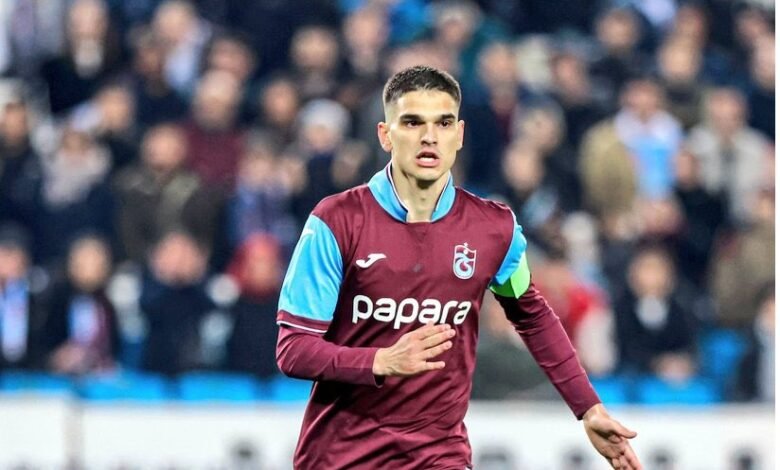 الجزيرة يقدم عرضًا ضخمًا لخطف صخرة تركية 11 الجزيرة يقدم عرضًا ضخمًا لخطف صخرة تركية