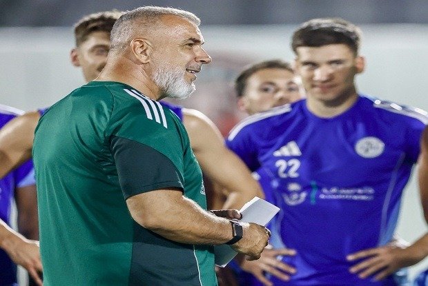 كوزمين يعلن تشكيل الجزيرة لمواجهة اتحاد جدة 1 كوزمين يعلن تشكيل الجزيرة لمواجهة اتحاد جدة