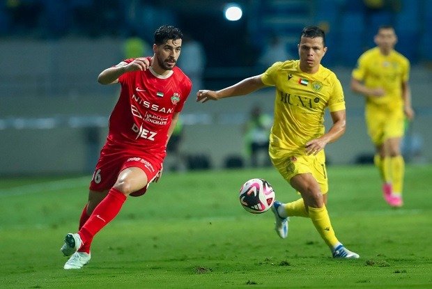 تفوق طفيف يساند شباب الأهلي في ديربي دبي 1 تفوق طفيف يساند شباب الأهلي في ديربي دبي